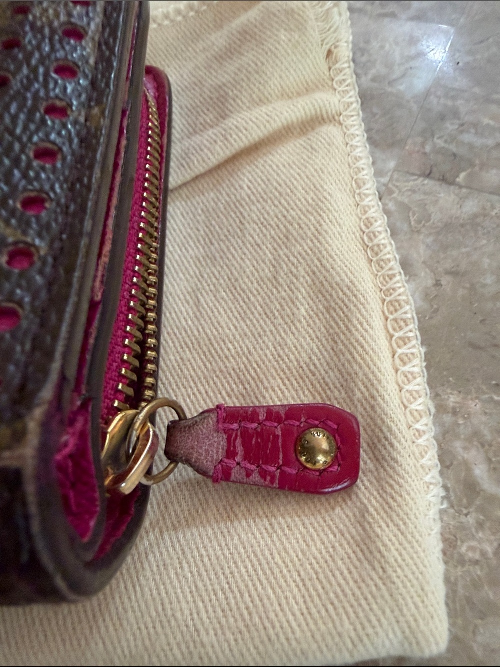 Louis Vuitton Auth Monogramed Perforated Compact Zipper Fuschia wallet /dustbag - Picture 6 of 17